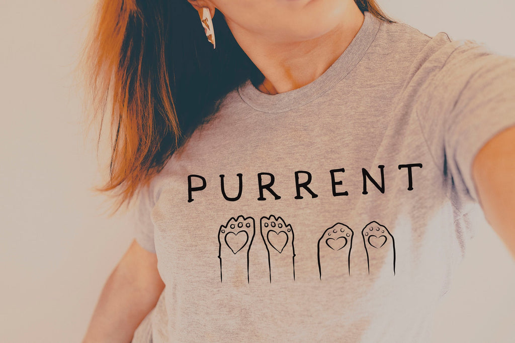 Purrent Custom Cat Paws with Names Unisex T-Shirt