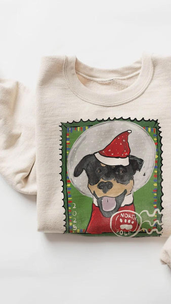 Custom Pet Portrait Stamp Sweatshirt: Festive Christmas Dog Mom Sweatshirt - In Sand