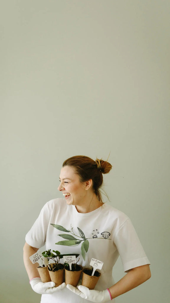 Comfort Colors Custom Paw or Nose Print on Green Leaf Tee Top