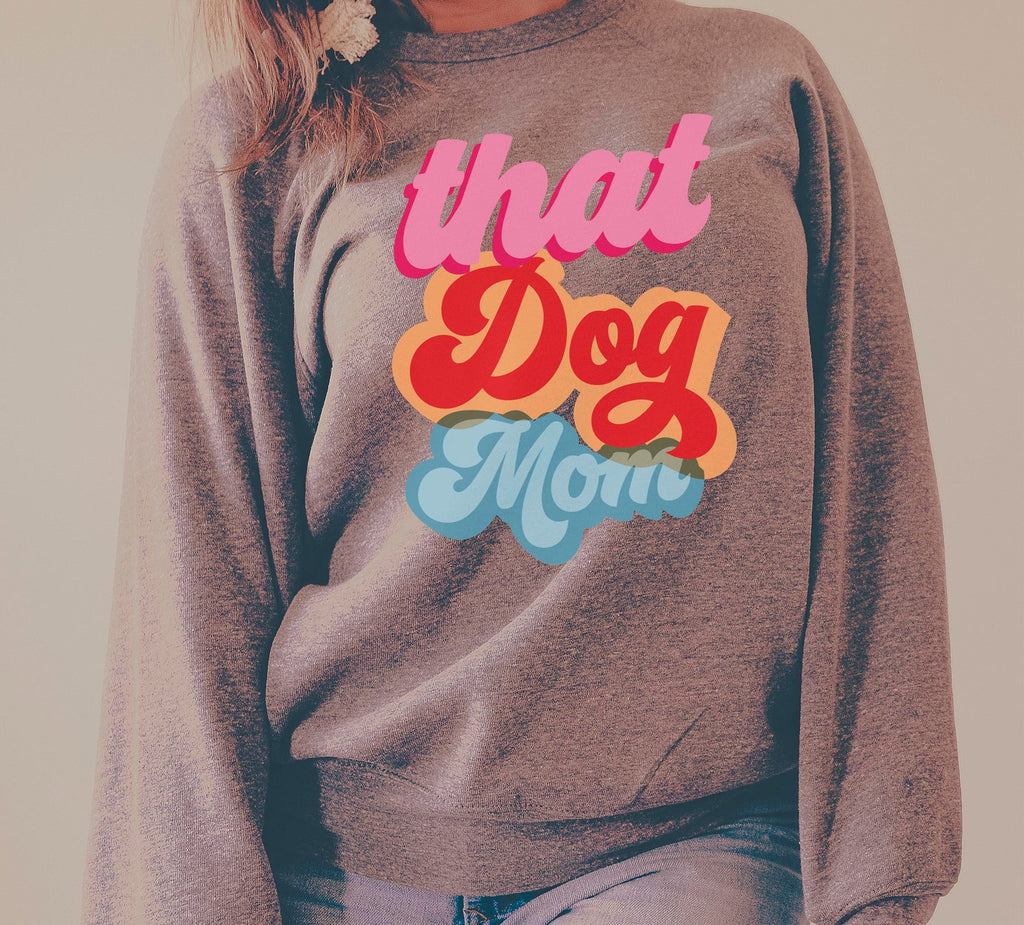 That Dog Mom Retro Style Dog Parent Premium Sponge Fleece Sweater in Light Grey