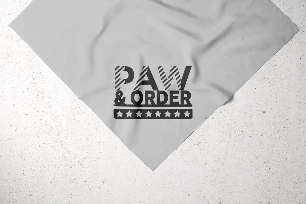 PAW & ORDER Bandana in Silver Grey